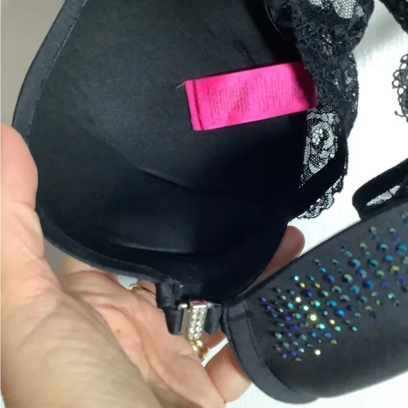 La Senza Beyond Sexy convertible front closure bra with rhinestones - Picture 9 of 15